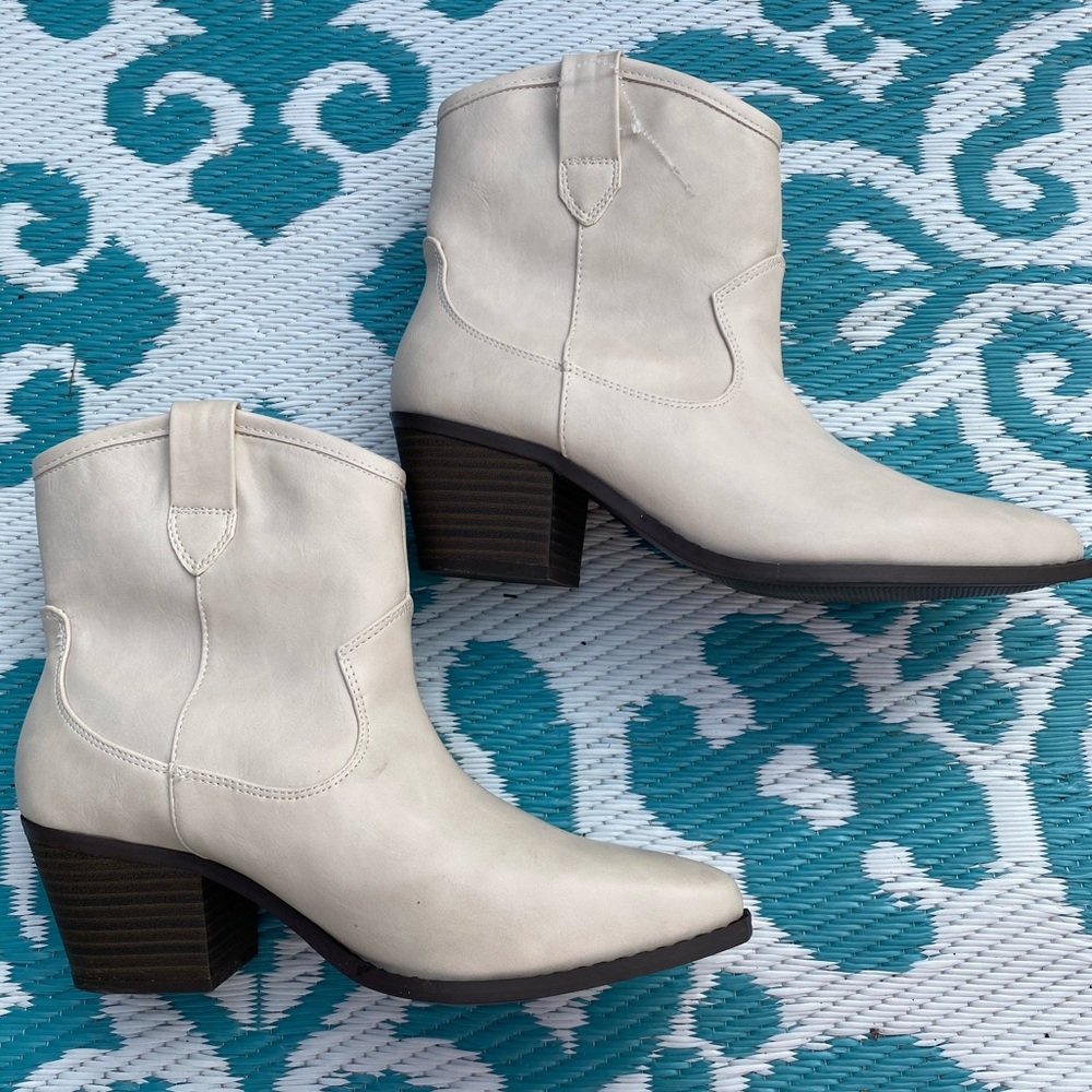 White faux leather cowboy boots